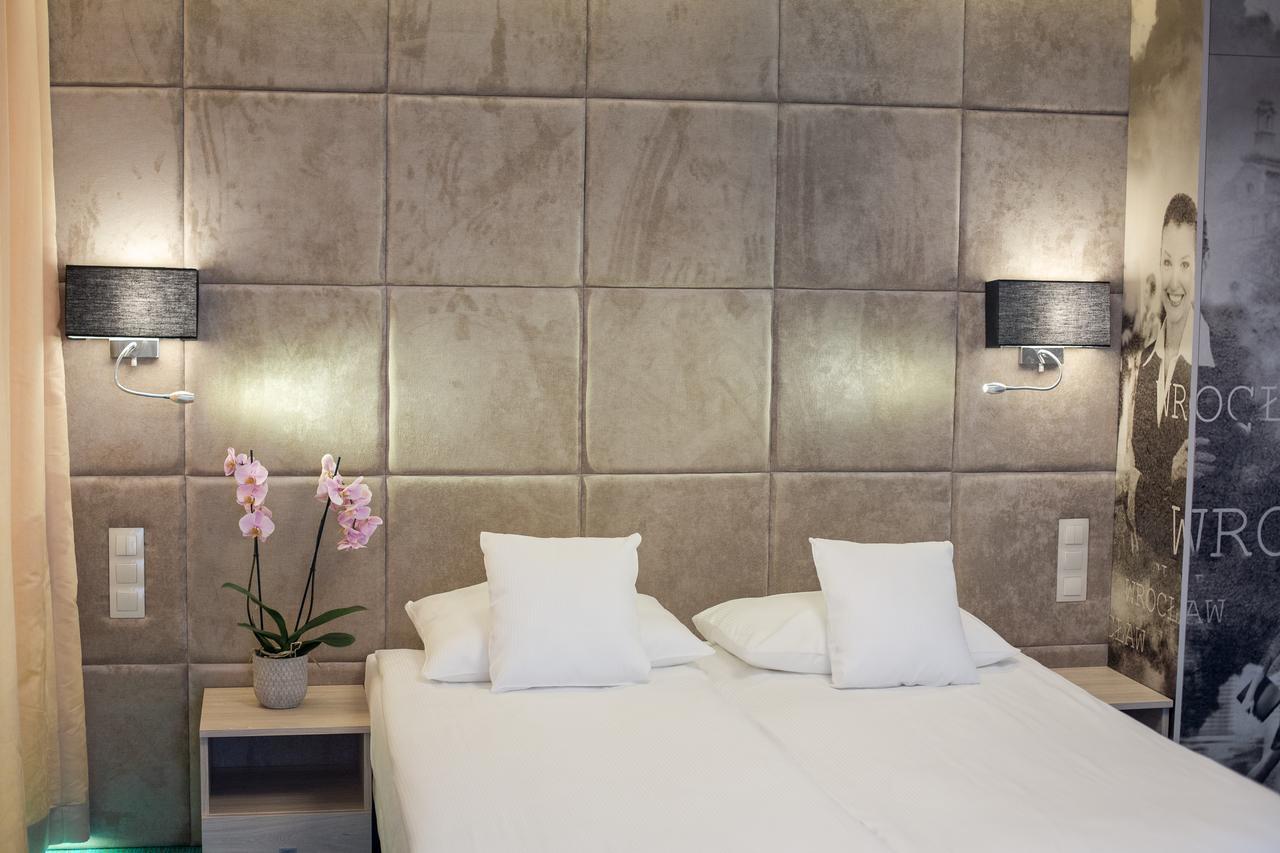 Citi Hotel'S วรอตซวาฟ ภายนอก รูปภาพ