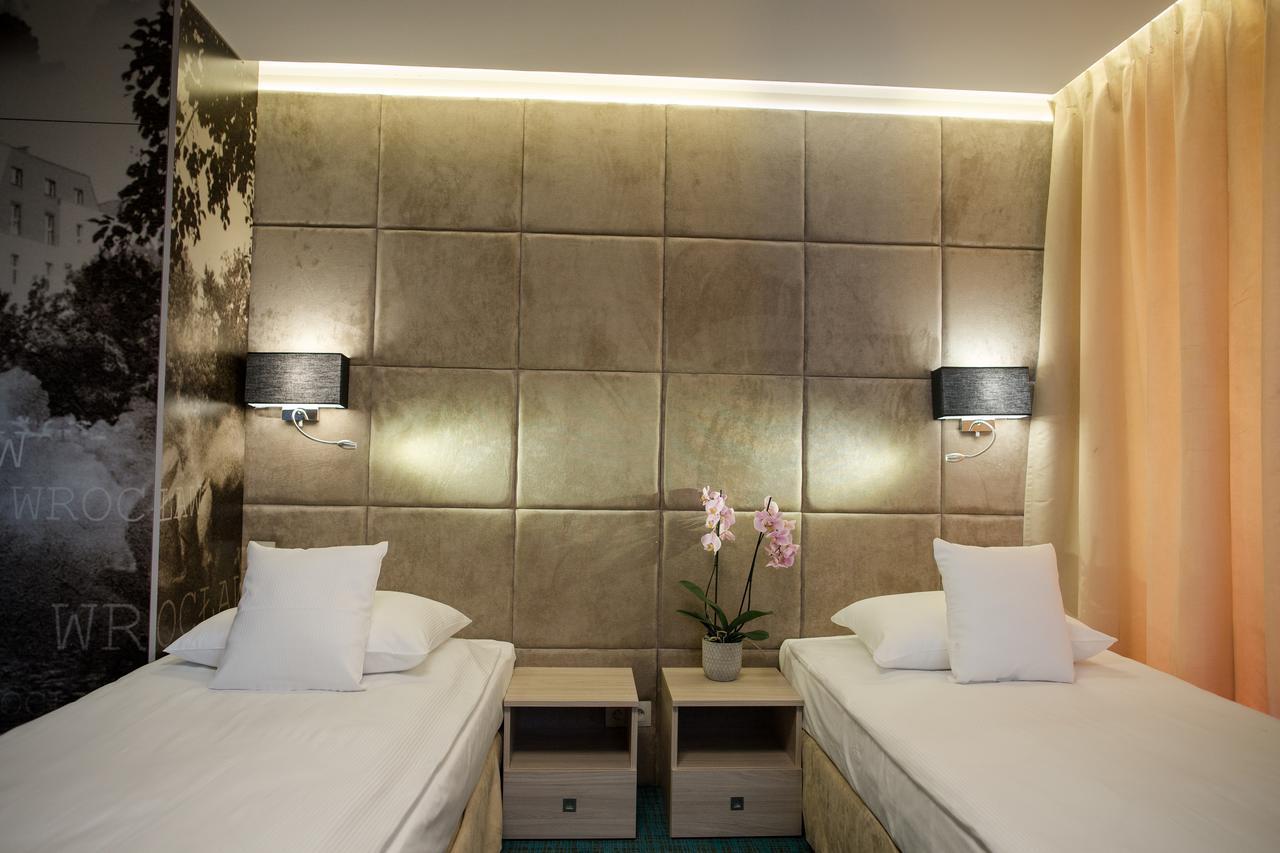 Citi Hotel'S วรอตซวาฟ ภายนอก รูปภาพ